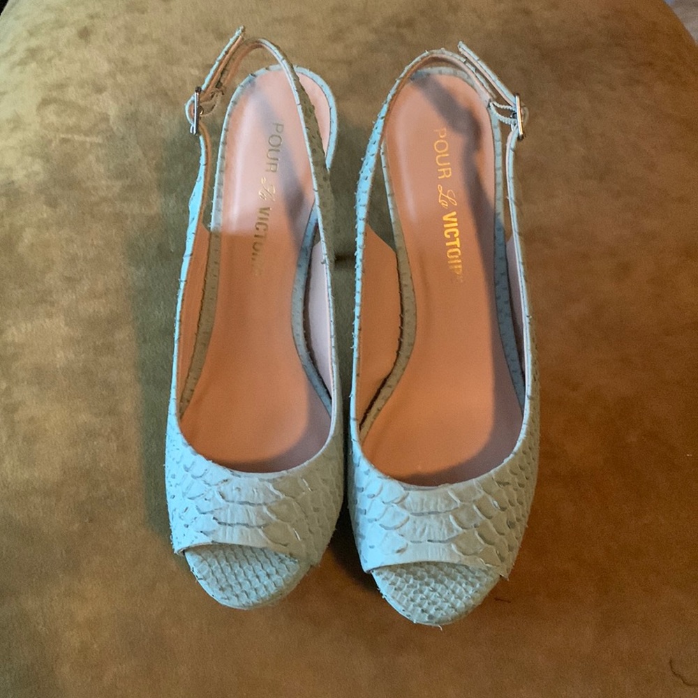 Pour La Victoire Foe Ostrich Skin Sling Back Heel